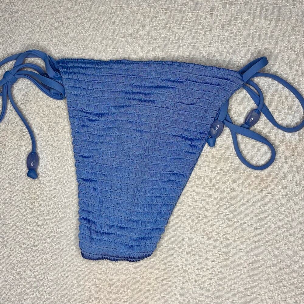Elegant Blue Ruched Bikini Bottom - Picture 2 of 3